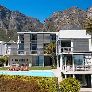 the-11-camps-bay.hotels-capetown.com/